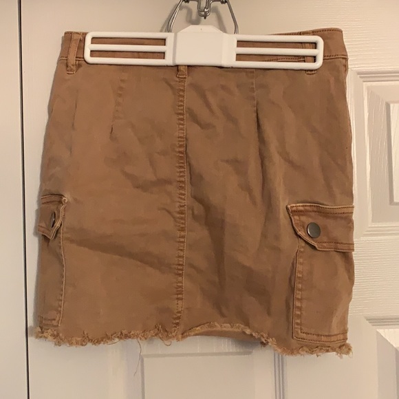 khaki skirt - Picture 2 of 2